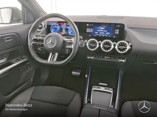 Mercedes-Benz EQA 300