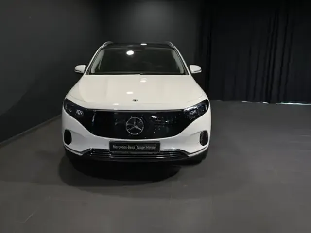 Mercedes-Benz EQA 300