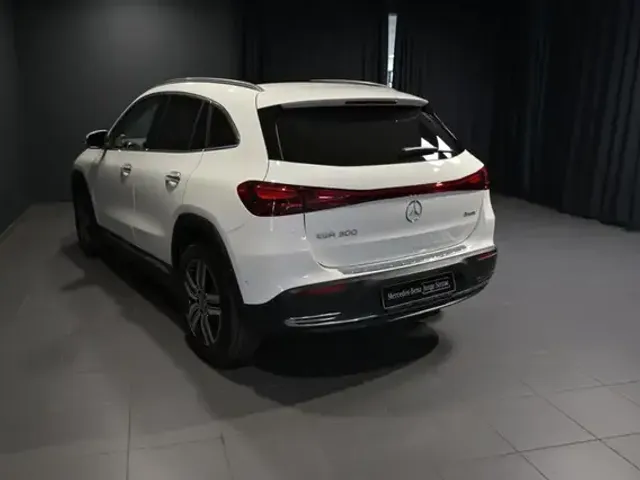 Mercedes-Benz EQA 300