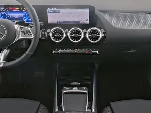 Mercedes-Benz EQA 300