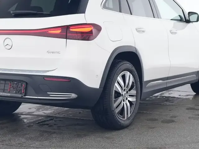 Mercedes-Benz EQA 300