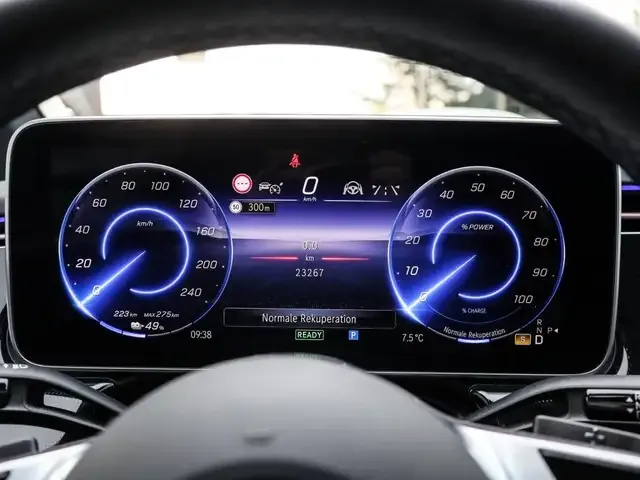 Mercedes-Benz EQE 300