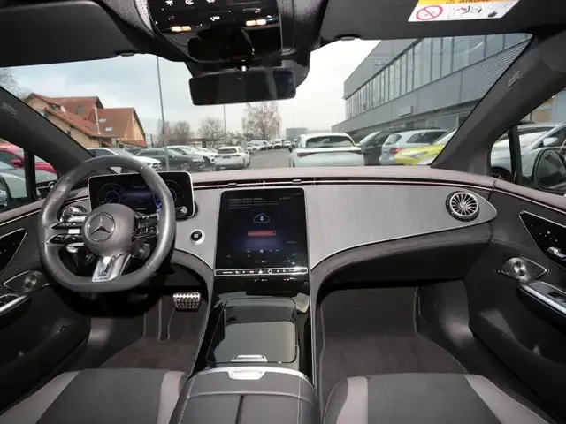 Mercedes-Benz EQE 43