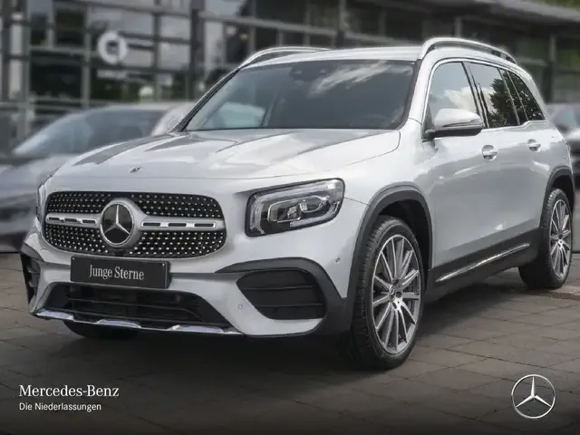 Mercedes-Benz GLB 220
