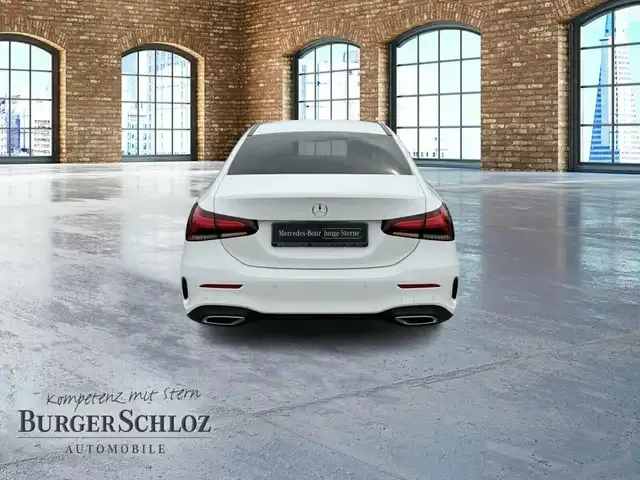 Mercedes-Benz A 220