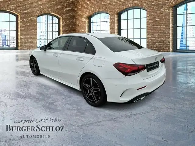 Mercedes-Benz A 220