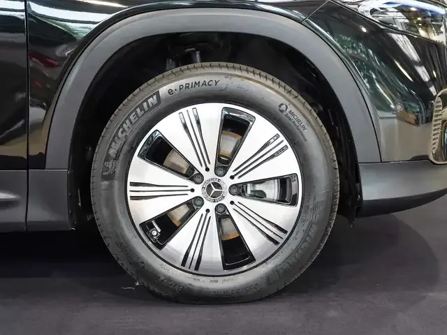 Mercedes-Benz EQB 300