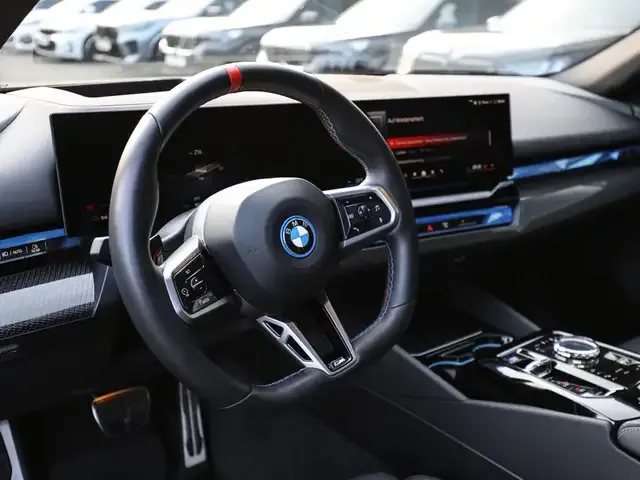BMW i5