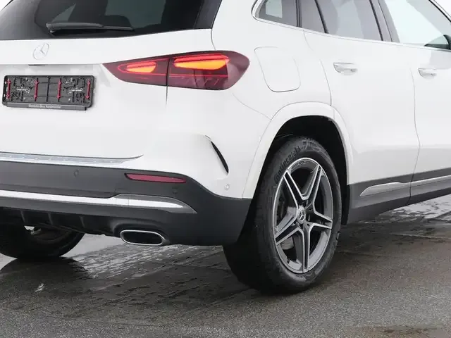 Mercedes-Benz GLA 250