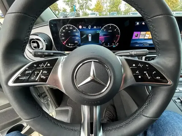 Mercedes-Benz V 220