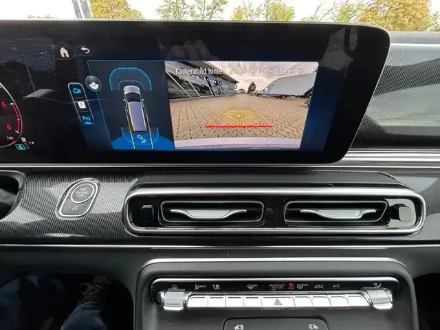 Mercedes-Benz V 220