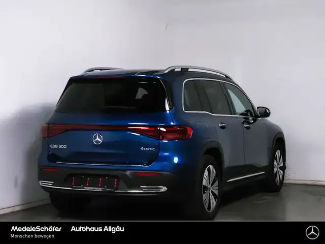 Mercedes-Benz EQB 300