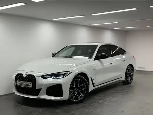 BMW 440