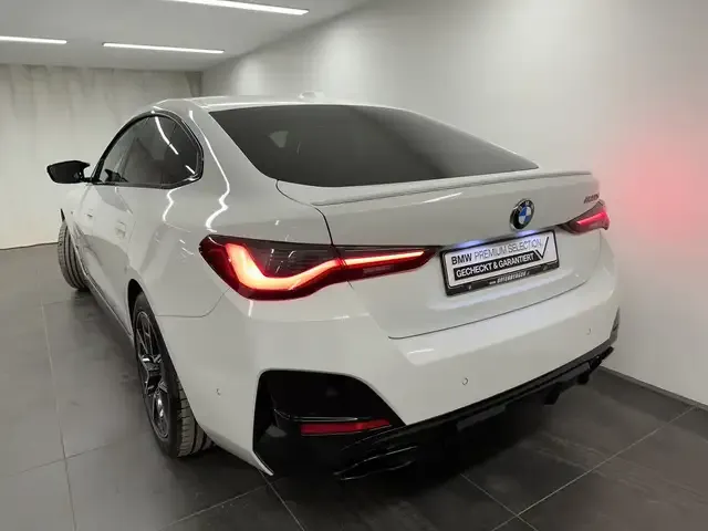 BMW 440