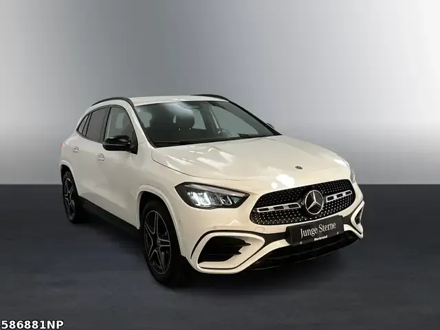 Mercedes-Benz GLA 200