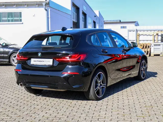 BMW 118