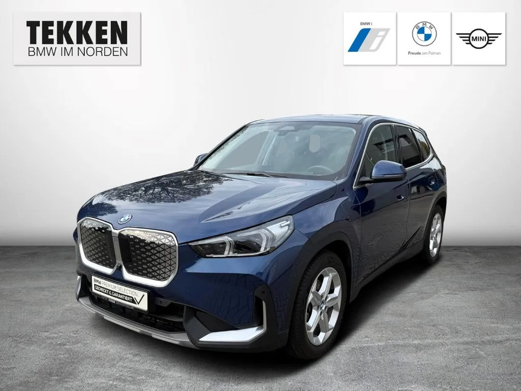 BMW iX1