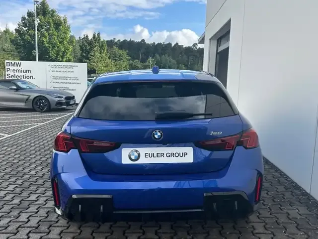 BMW 120