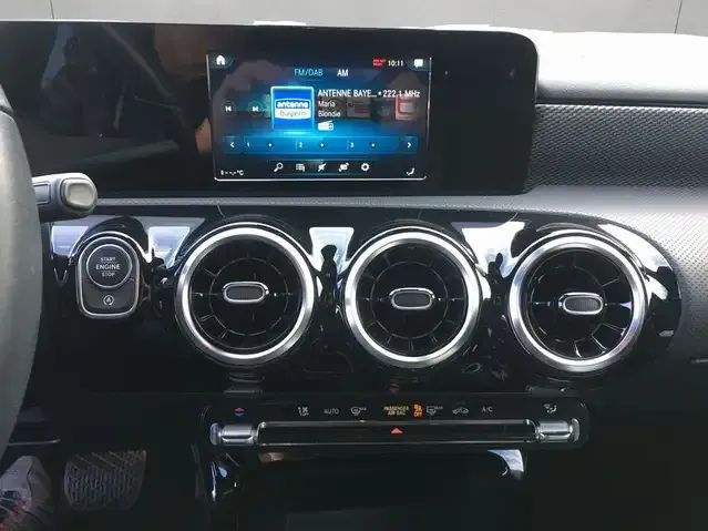 Mercedes-Benz CLA 220