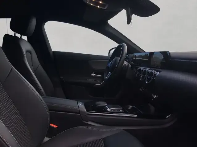 Mercedes-Benz CLA 220