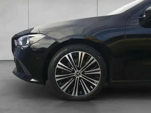Mercedes-Benz CLA 220