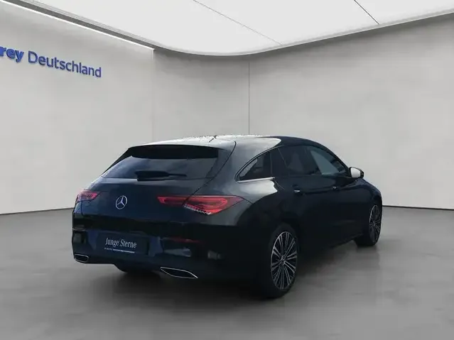 Mercedes-Benz CLA 220