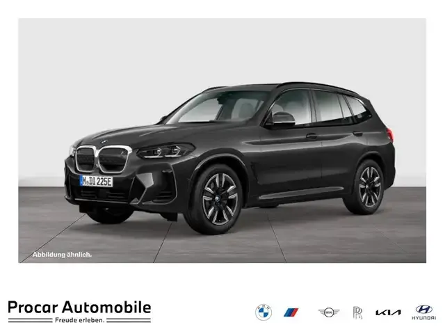 BMW iX3