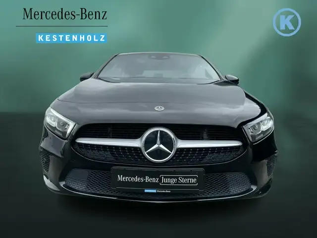 Mercedes-Benz A 220