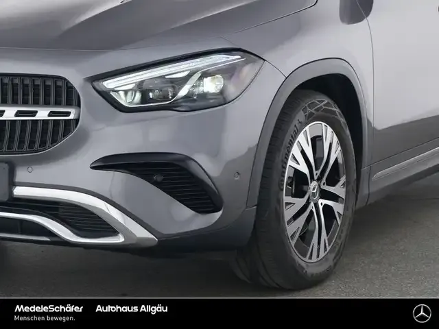 Mercedes-Benz GLA 220