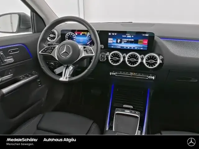 Mercedes-Benz GLA 220