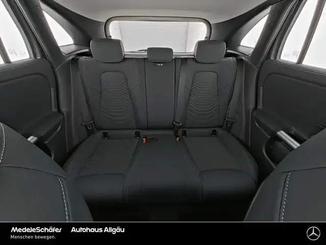 Mercedes-Benz GLA 220