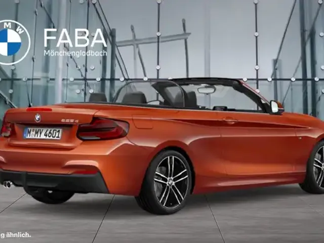 BMW 225