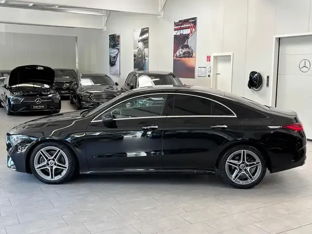 Mercedes-Benz CLA 200