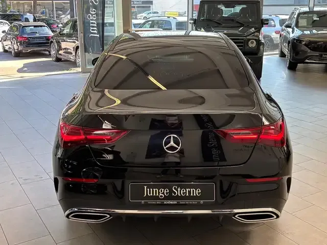 Mercedes-Benz CLA 200