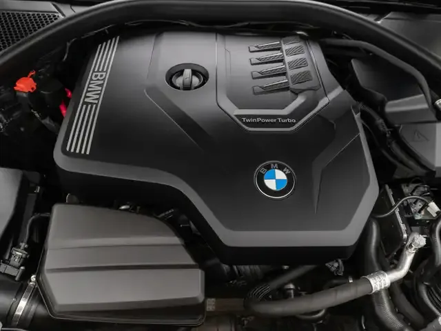 BMW 330