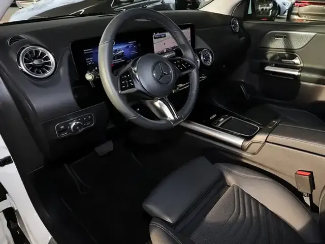 Mercedes-Benz GLA 180