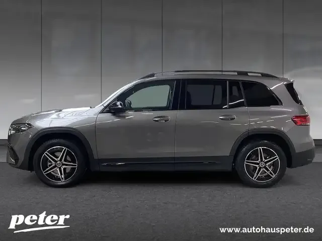 Mercedes-Benz EQB 300