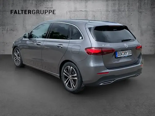 Mercedes-Benz B 200