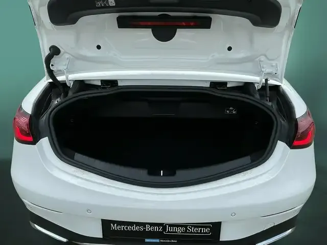 Mercedes-Benz CLE 200