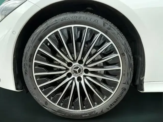 Mercedes-Benz CLE 200