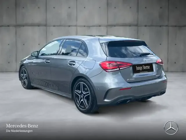 Mercedes-Benz A 200