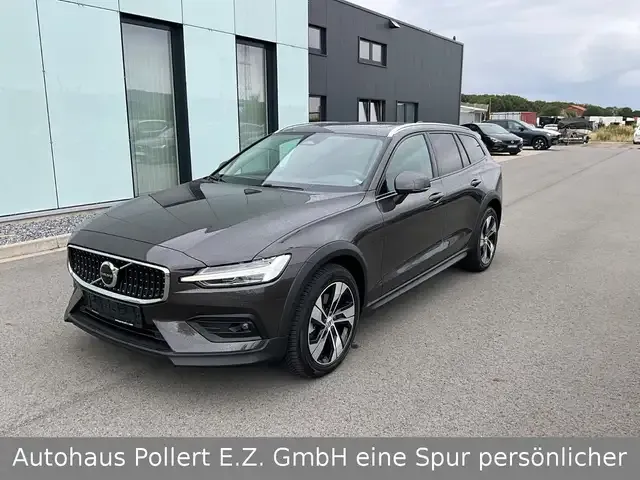 Volvo V60 Cross Country