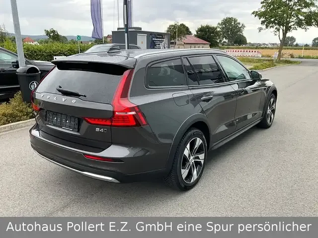 Volvo V60 Cross Country
