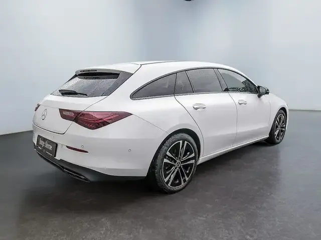 Mercedes-Benz CLA 180