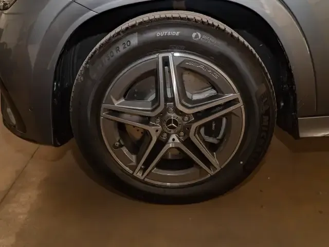 Mercedes-Benz GLE 400