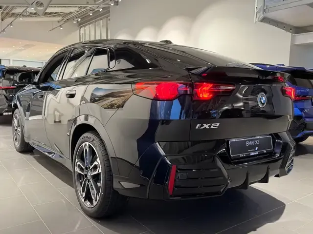 BMW iX2