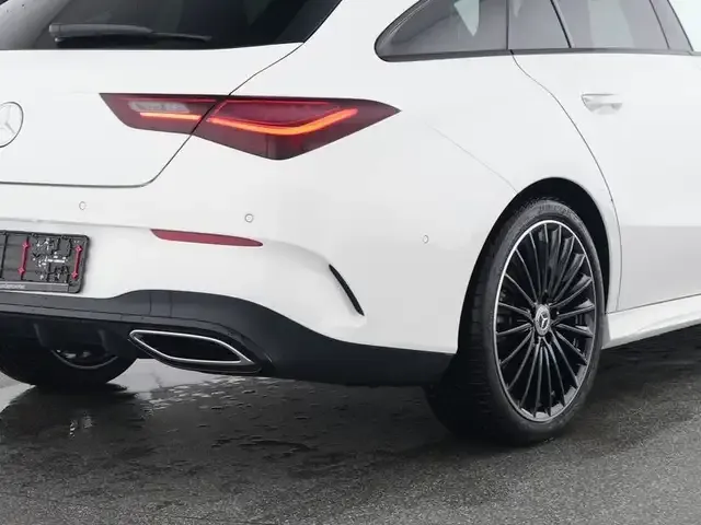 Mercedes-Benz CLA 200