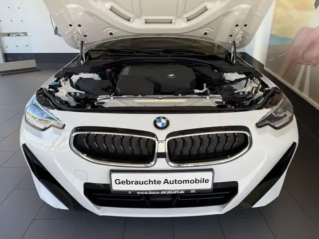 BMW 218