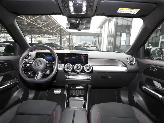 Mercedes-Benz GLB 200