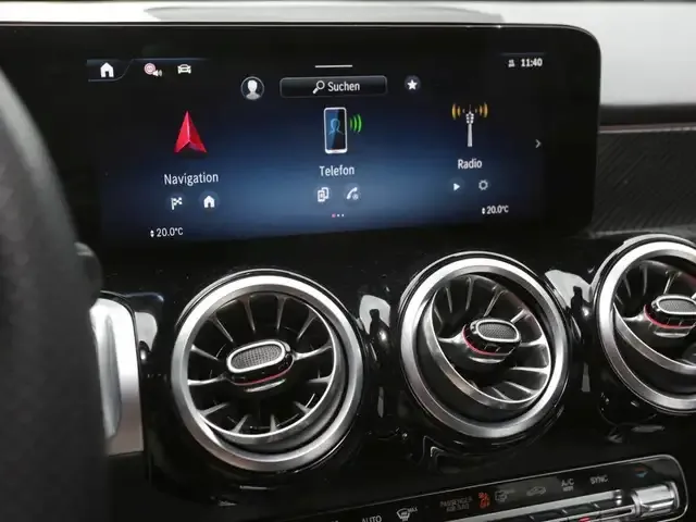 Mercedes-Benz GLB 200